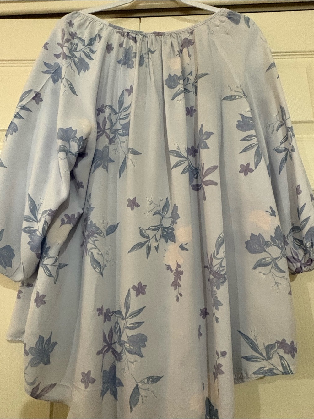 ❤️Gorgeous Como Blu Pale Blue Floral Tie-Neck Tunic - Picture 5 of 11